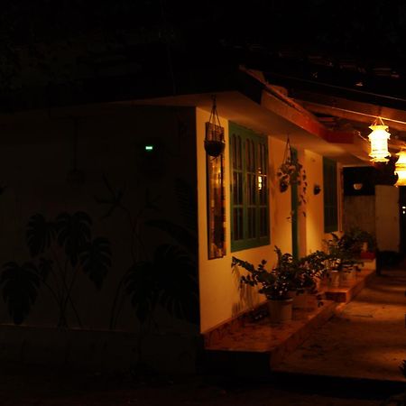 House In The Beach Alappuzha Exterior photo