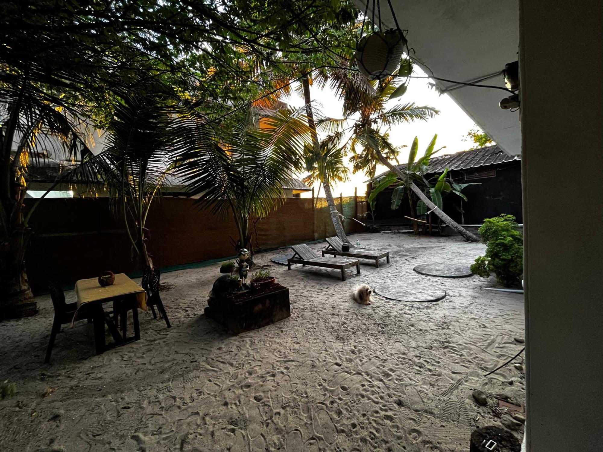 House In The Beach Alappuzha Exterior photo